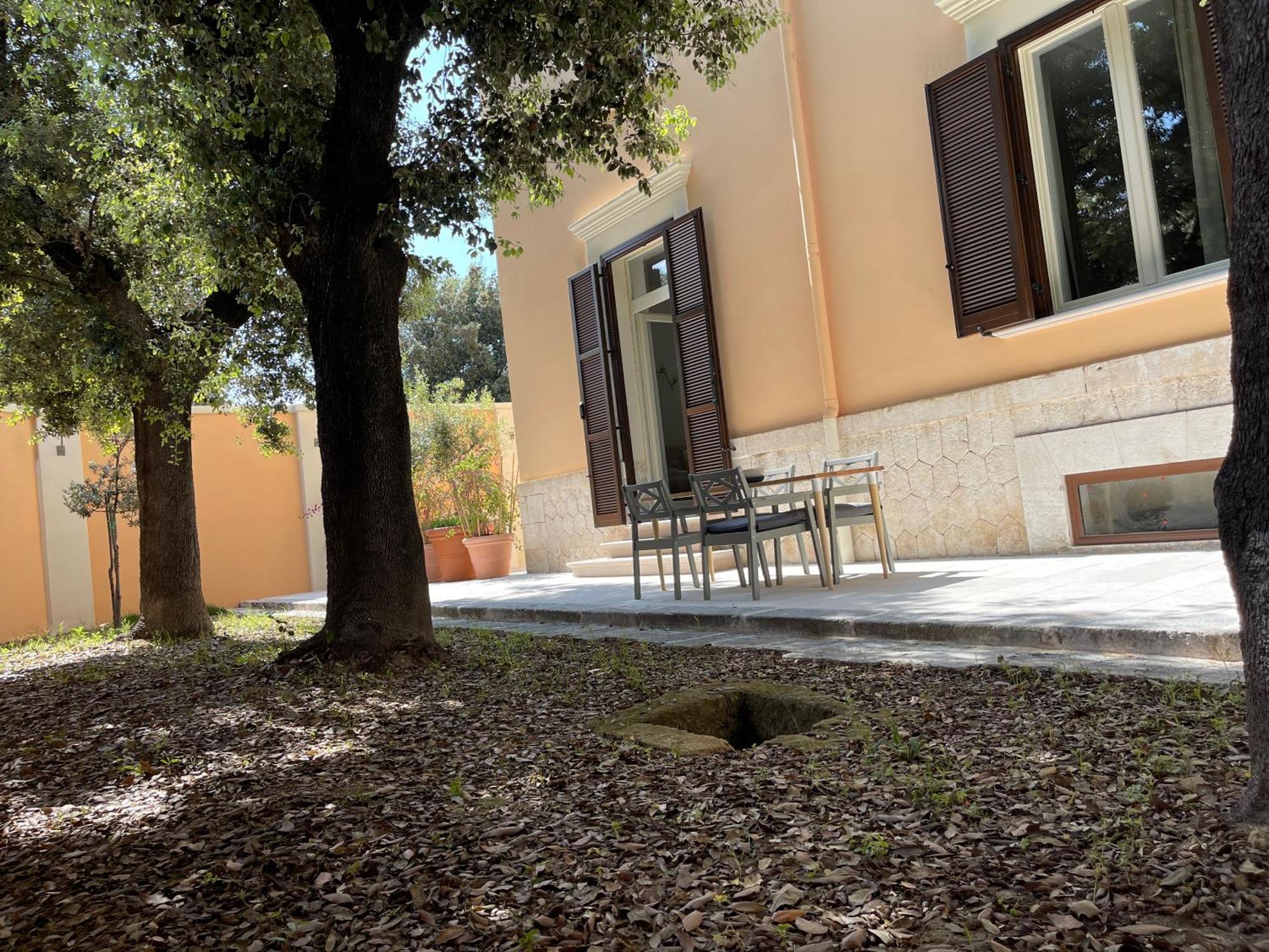 Palazzo Pitagora Hotel Taranto Exterior photo
