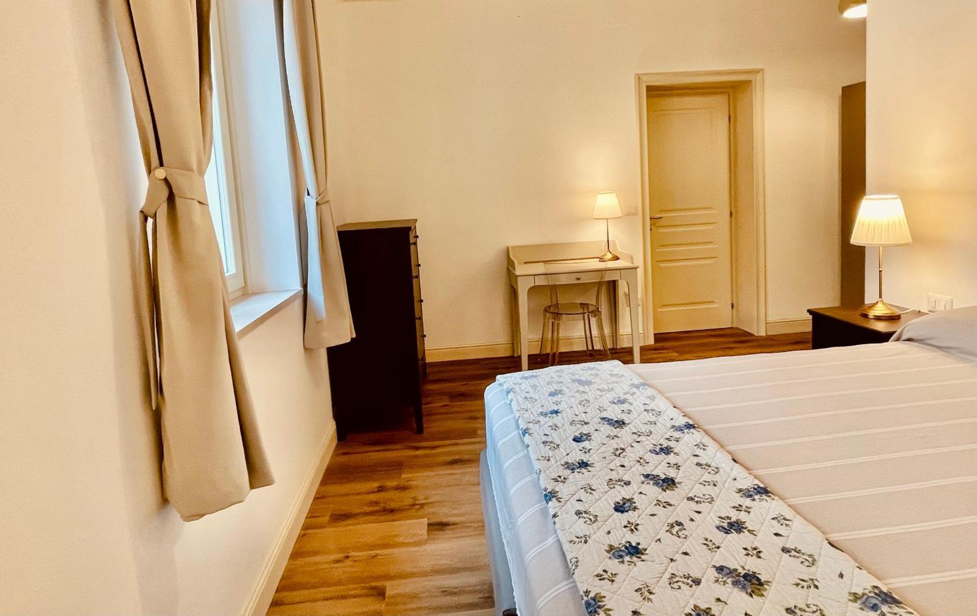 Palazzo Pitagora Hotel Taranto Exterior photo
