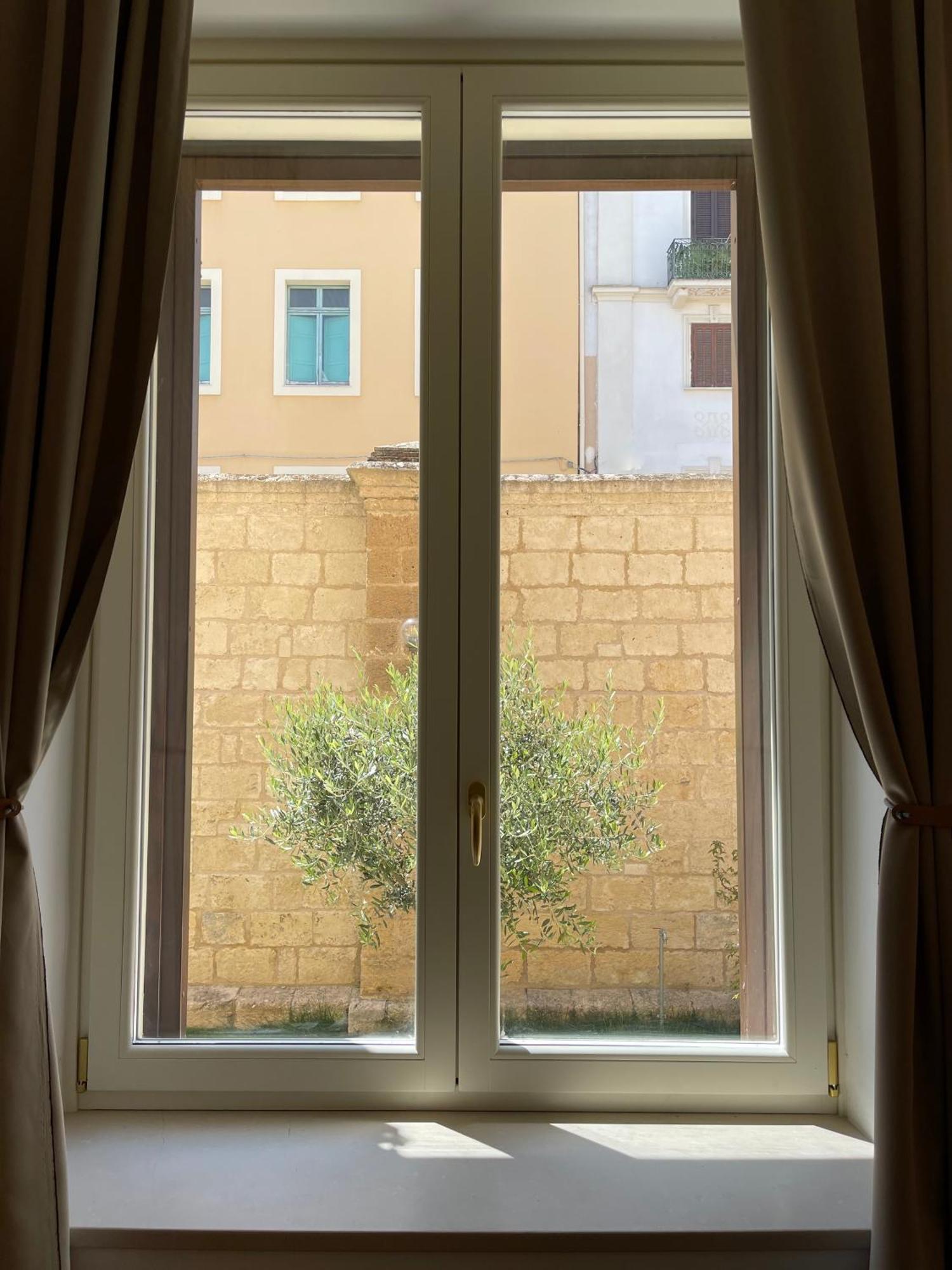 Palazzo Pitagora Hotel Taranto Exterior photo