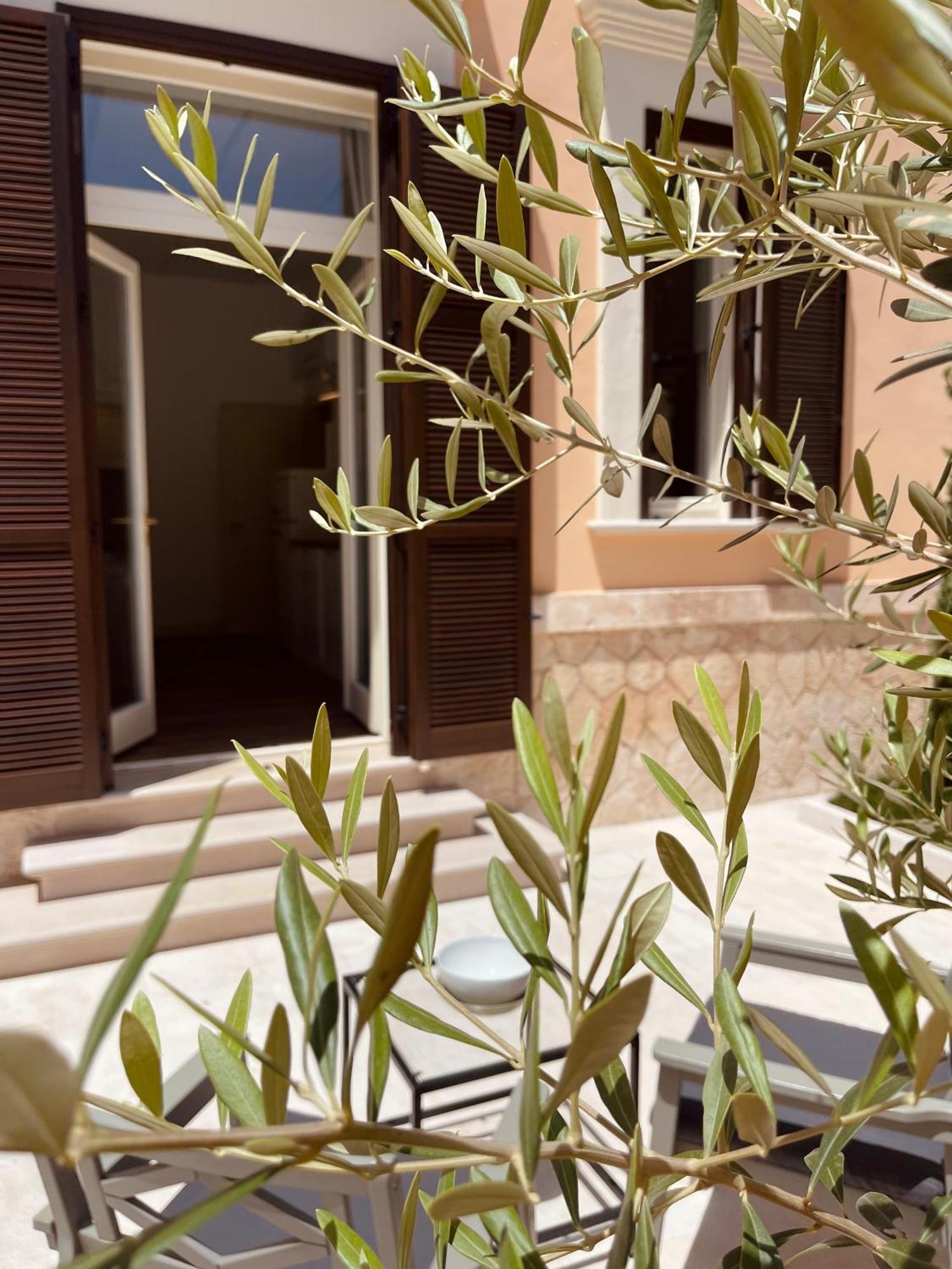 Palazzo Pitagora Hotel Taranto Exterior photo